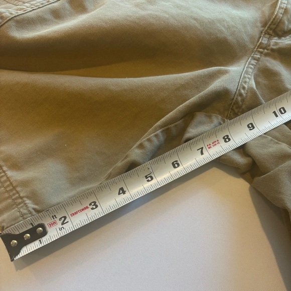 COLUMBIA Men’s Khaki Summer Cargo Shorts with lots of Pockets Size 36 Dad Shorts - Picture 5 of 12